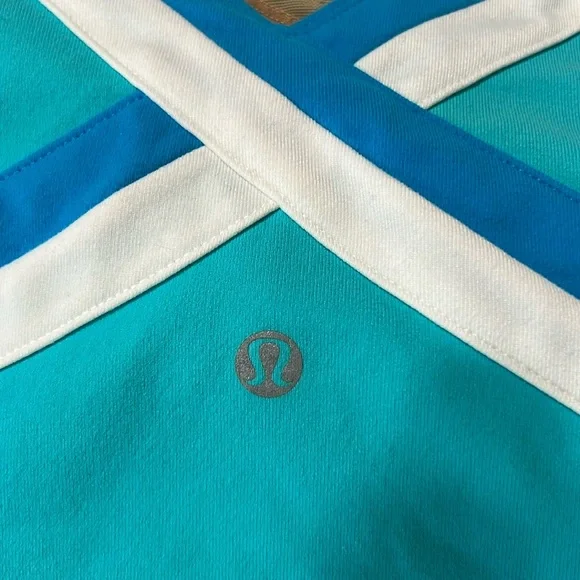 Lululemon Blue V Neck Tank Top Sz 10 - Picture 7 of 7